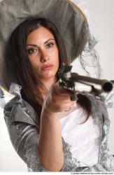 LUCI_AVIOL LADY WITH GUN